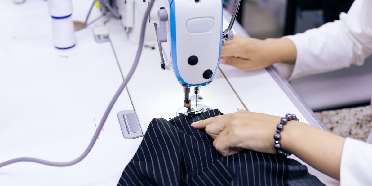 Top Questions to Ask Before Hiring Custom Clothing Manufacturers