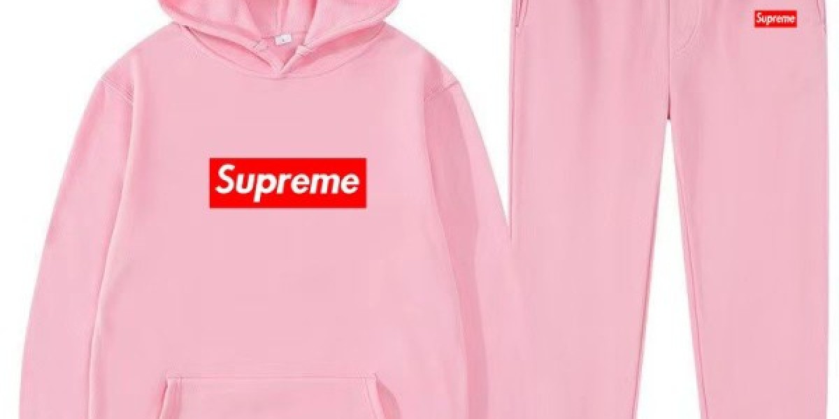 Supreme Hoodie: The Streetwear Icon That Never Goes Out of Style
