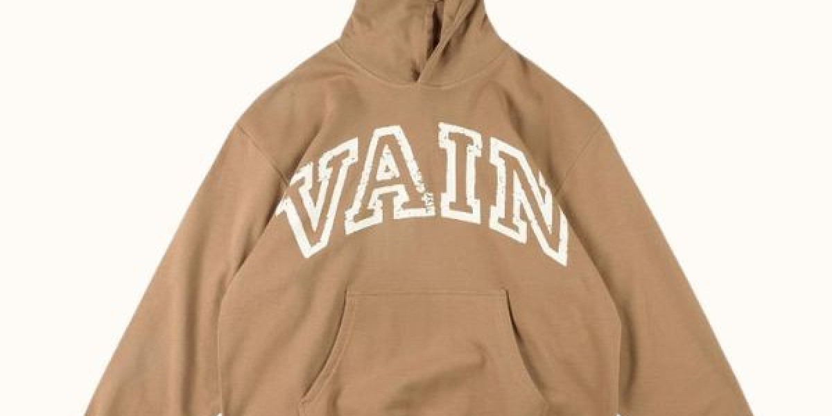 Unlock Urban Style with Saint Vanity and Ksubi Jeans Combination