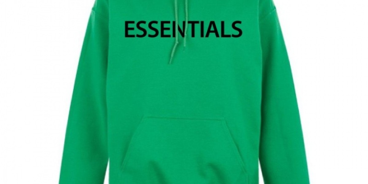 Essentials Hoodie: The Perfect Blend of Comfort and Modern Streetwear