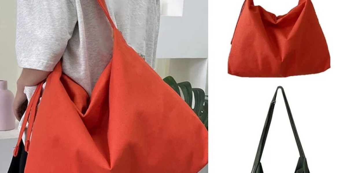 From Daily Commutes to Weekend Travel: The Versatility of Large Capacity Canvas Handbags