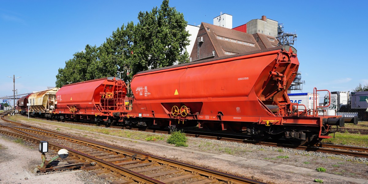 Global Railcar Leasing Market: Strategic Leasing Solutions Fueling Rail Freight Growth