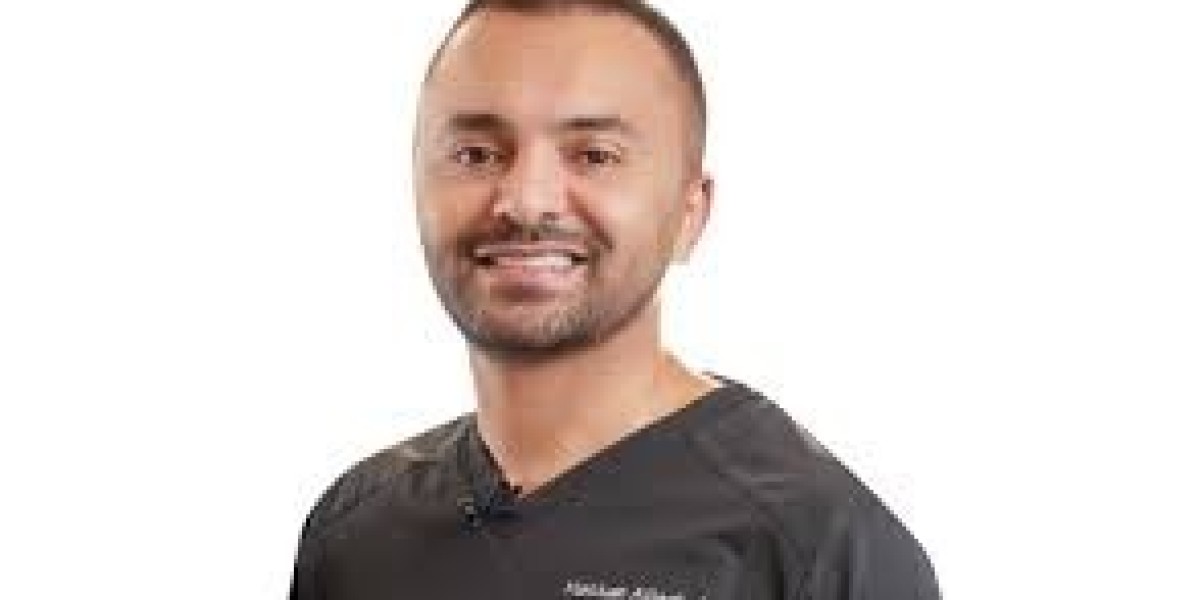 أفضل دكتور جراحة تجميل في الرياض بخبرة واسعة ورؤية جمالية متقدمة