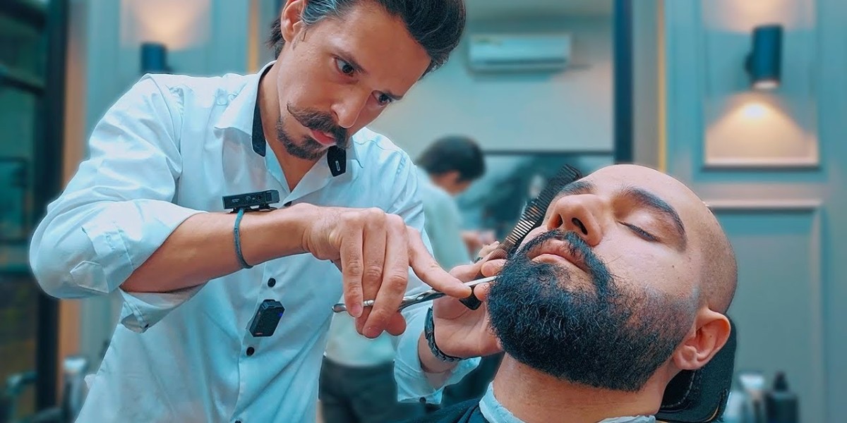 The Lahore Barber Setup: A Practical Guide to the Best Men's Haircuts