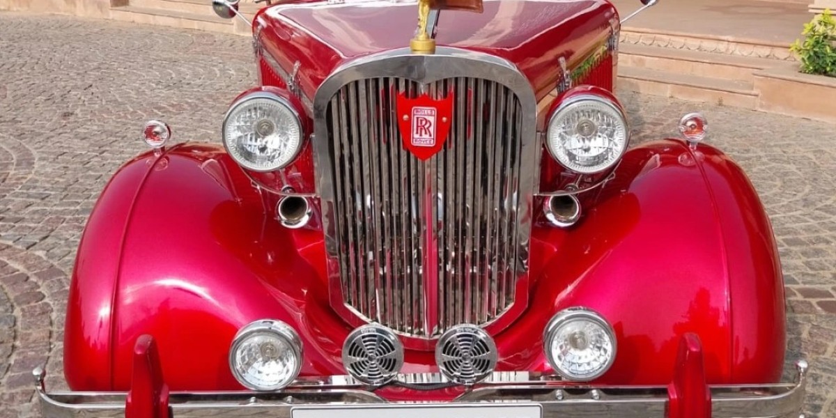 Vintage Car Rental Jaipur – Add Royal Elegance to Your Special Occasion