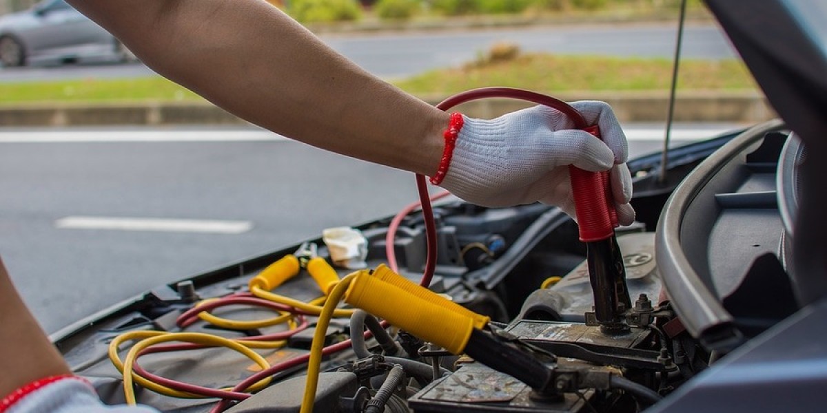 A Complete Guide to Handling a Dead Car Battery Safely