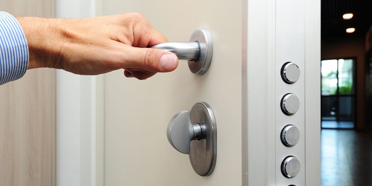 High-Security Lock Systems in Miami, FL: Why Stronger Protection Matters for Homes and Businesses