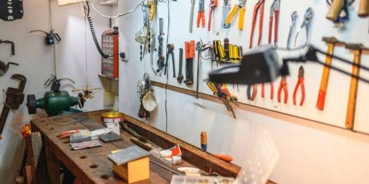 Arbeitsplatzbedarf gepflegtes Technik-Konzept langfristig aus