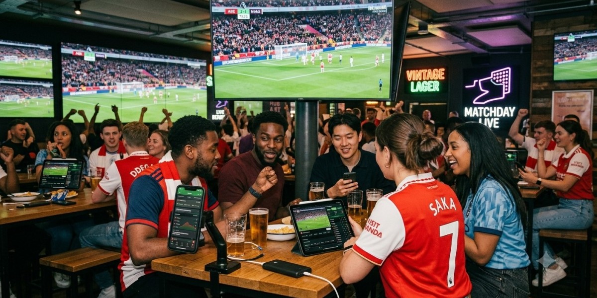 The Role of Live Scores and Real-Time Match Updates in Sports Engagement | Lotuss365