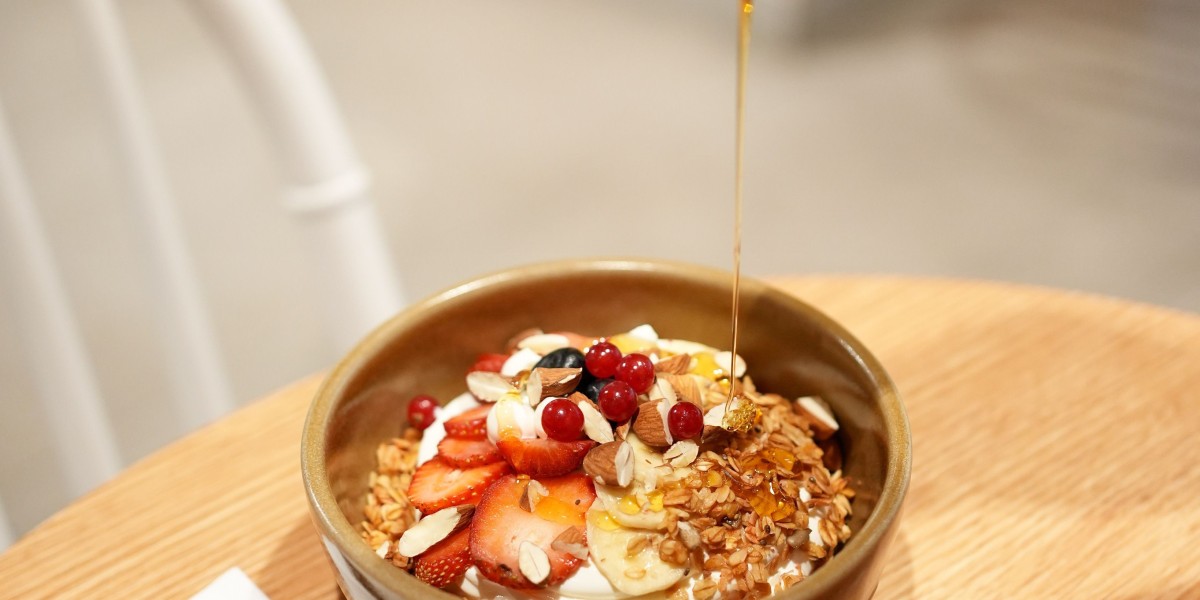 Global Greek Yogurt Market Forecast Innovation and Product Development