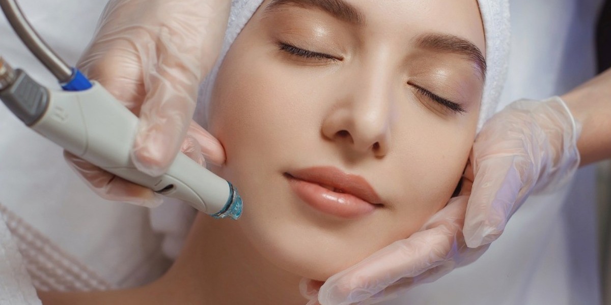 Ultertherapy Treatment in Dubai for Mature Skin Support