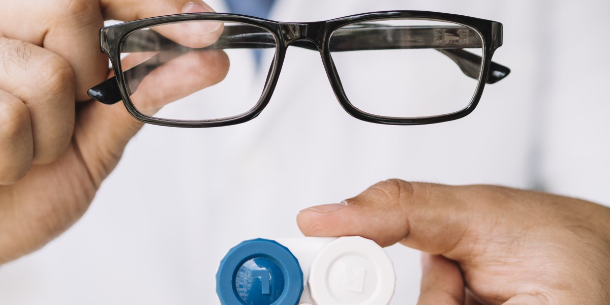 Ophthalmic Lenses Market 2025: Advancing Vision Care Through Smart Lens Technologies