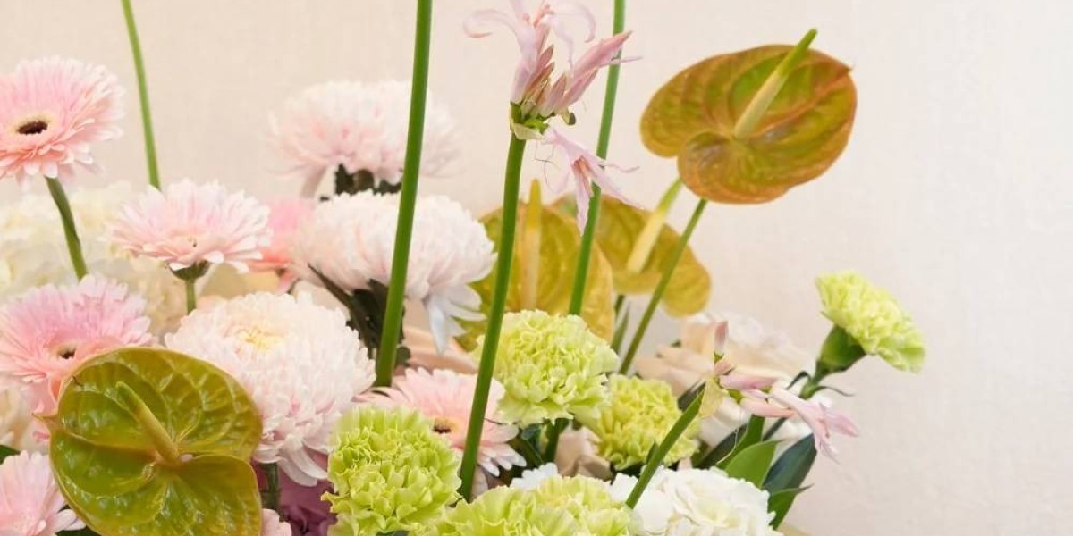 How Flowers Enhance Events and Dinners in Downtown Dubai