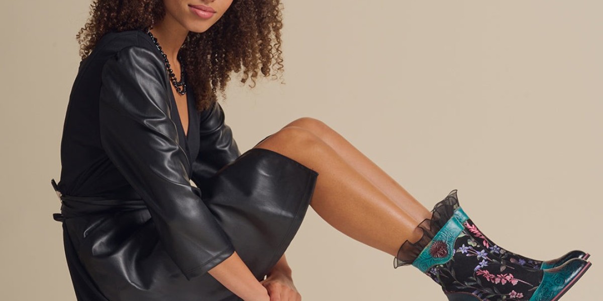 Spring Step Boots: The Perfect Footwear for Spring 2026