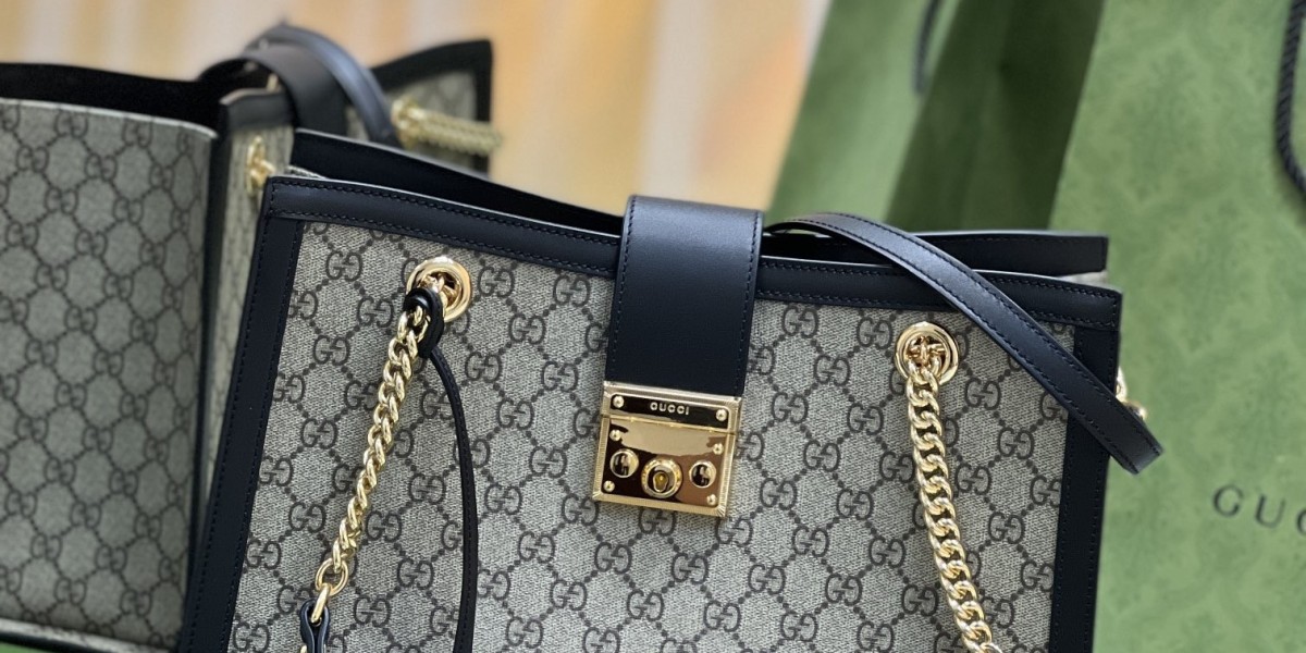 The Goyard Backpack Replica: Mastering Parisian Elegance Without the Hefty Price Tag