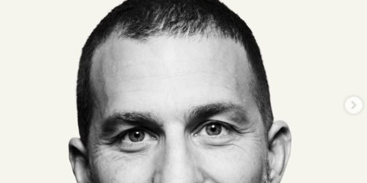 Andrew Huberman on Morning Routines: Huberman Lab Tips to Boost Productivity