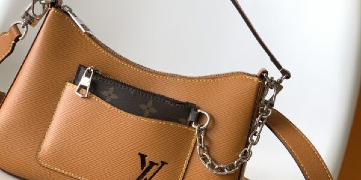 Elevate Your Wardrobe with the Ultimate Goyard Replica Tote Bag and Luxury Fashion Essentials
