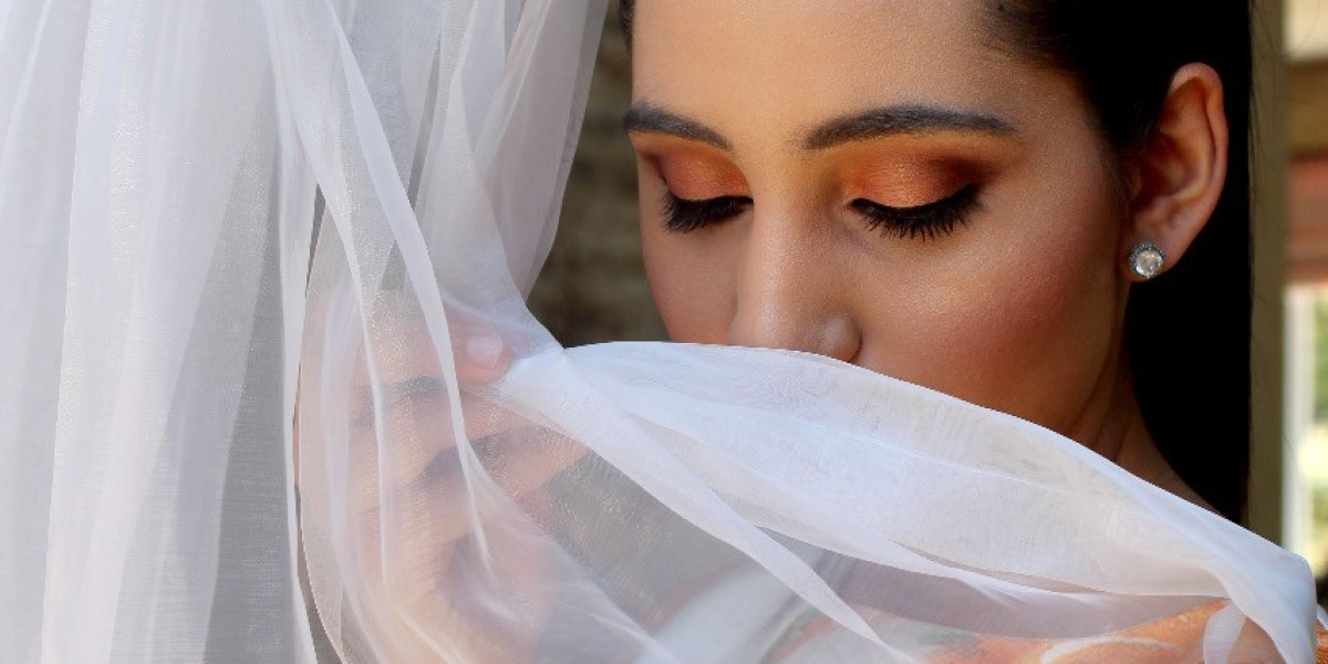 Makeup Salon Dubai: