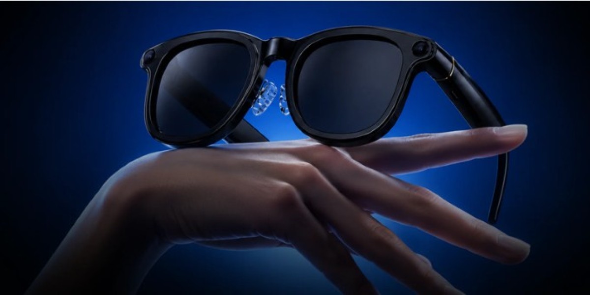 Beyond the Price Tag: What Should You Know Before Buying Smart Glasses in Pakistan?