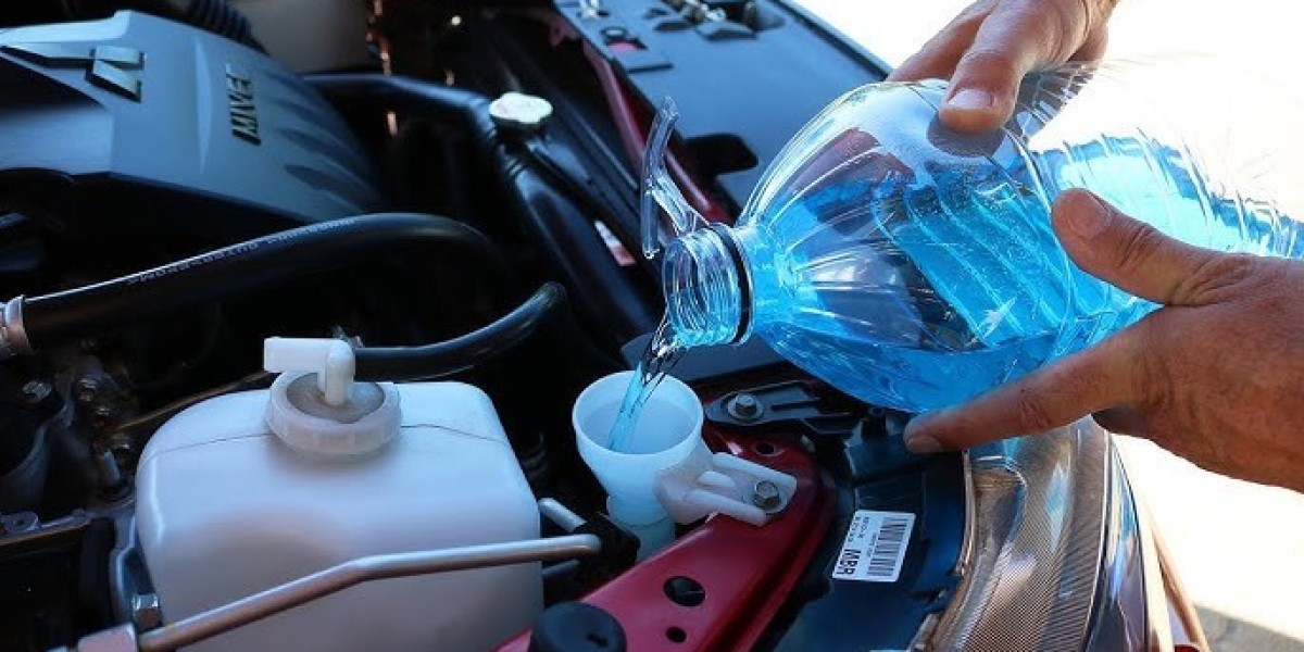 How Flammable Is Wiper Fluid? A Clear Safety Breakdown