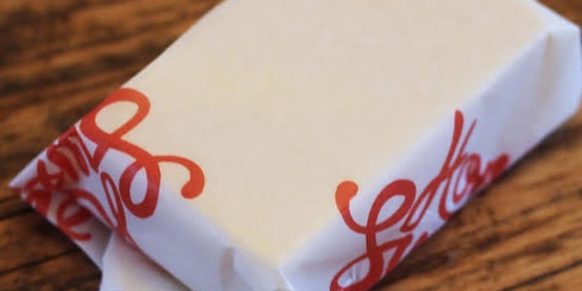 6 Benefits of Custom Cheese Wax Paper for Retail Food Packaging
